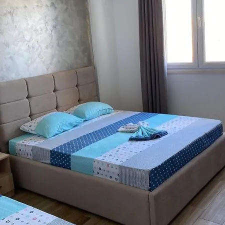 Apartman Flowers Golem