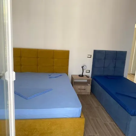 Flowers Apartman Golem